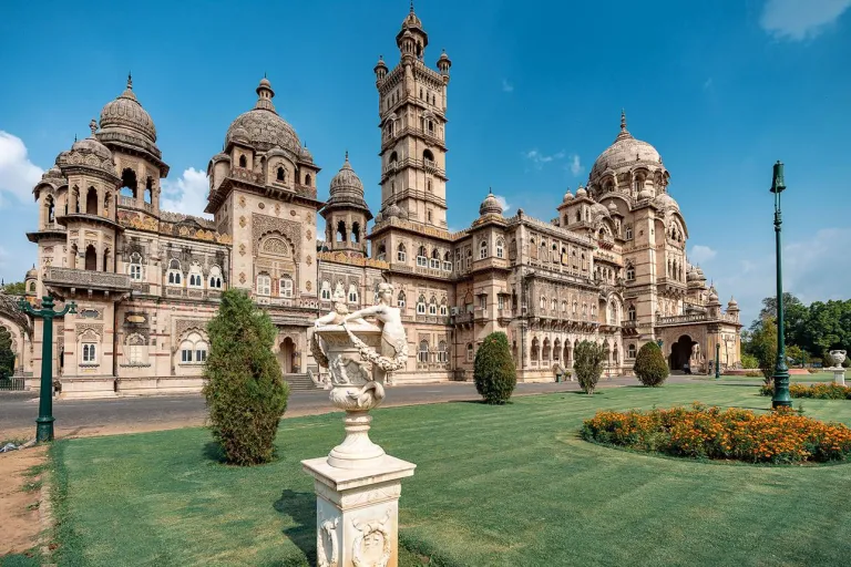 Lukshmi Vilas Palace