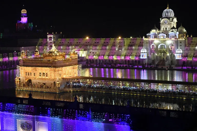 NDIA-RELIGION-SIKHISM-FESTIVAL