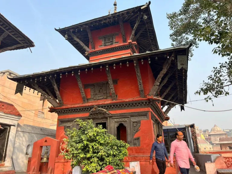 Little Nepal in the heart of Varanasi - Surendra Phuyal :: Nepal Minute - out of the ordinary