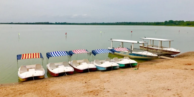 Ousteri Lake Boat Ride