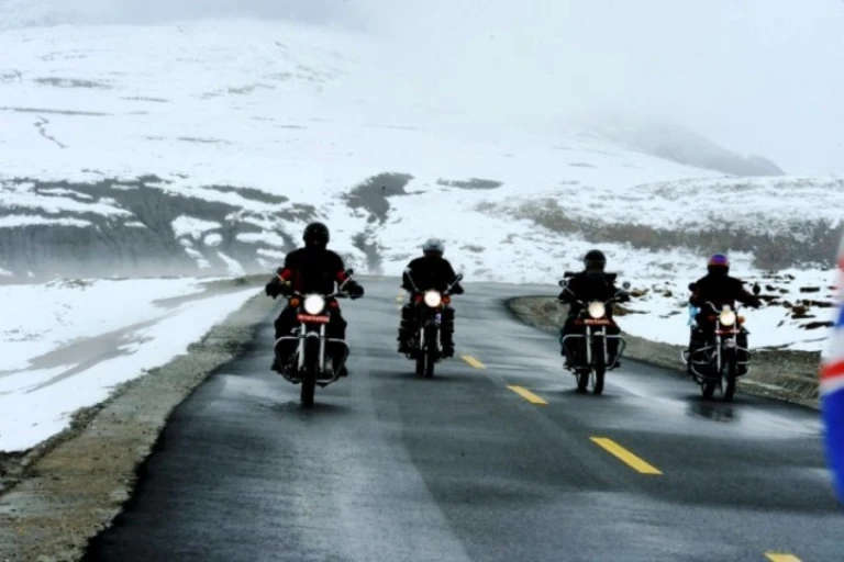 Motorbike Srinagar