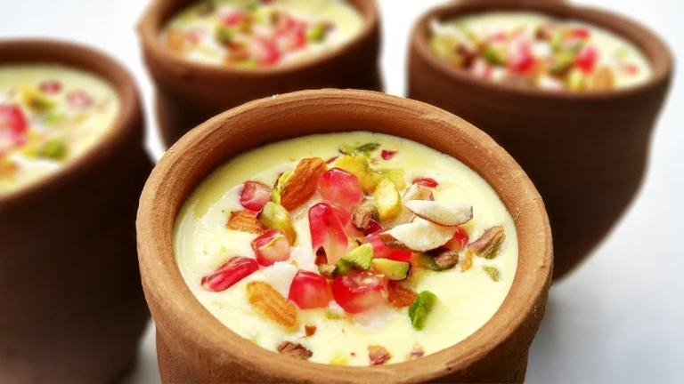 Makhaniya Lassi: A creamy Rajasthani yogurt drink flavored with saffron and nuts.