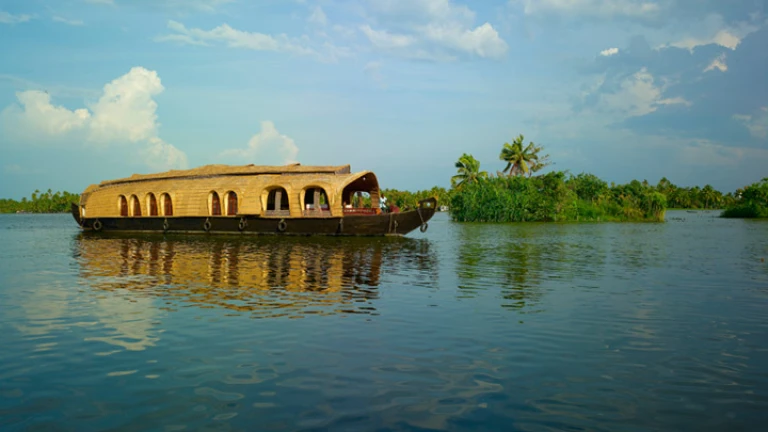 Thiruvallam Backwaters, Thiruvananthapuram: Where Tranquility Meets Timelessness. 