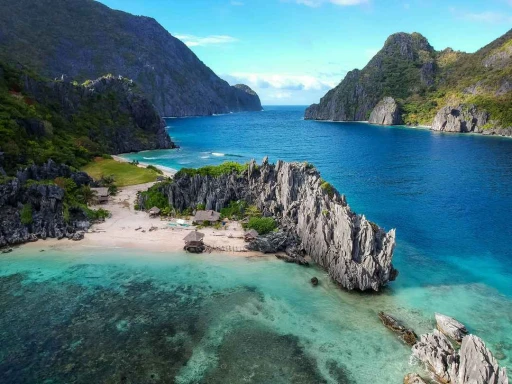 image for article Philippines Adventure: 15 Exotic Activities for Memorable Experiences in 2023