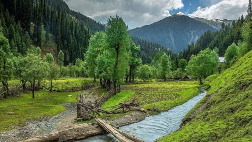 image for article Brand new selfie point at LOC in Uri - Blockbuster among the tourists!