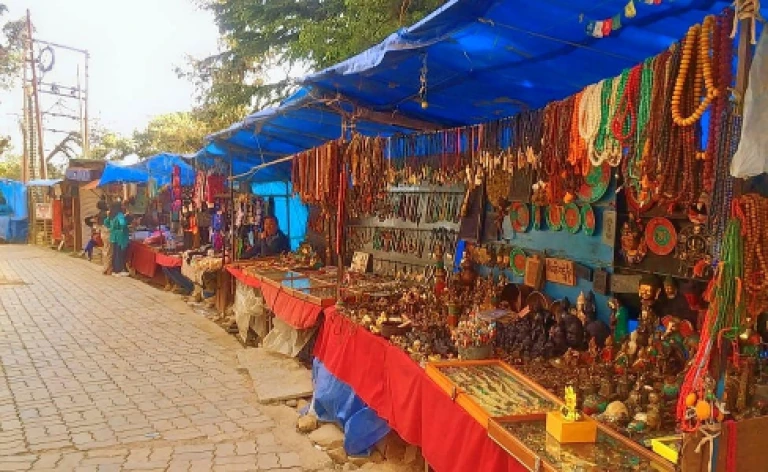 Bir Bazaar, Billing