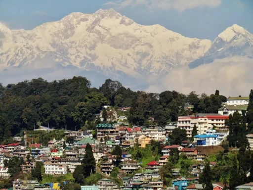 image for article Travel Guide to Kalimpong: Everything you need to know about this hill town