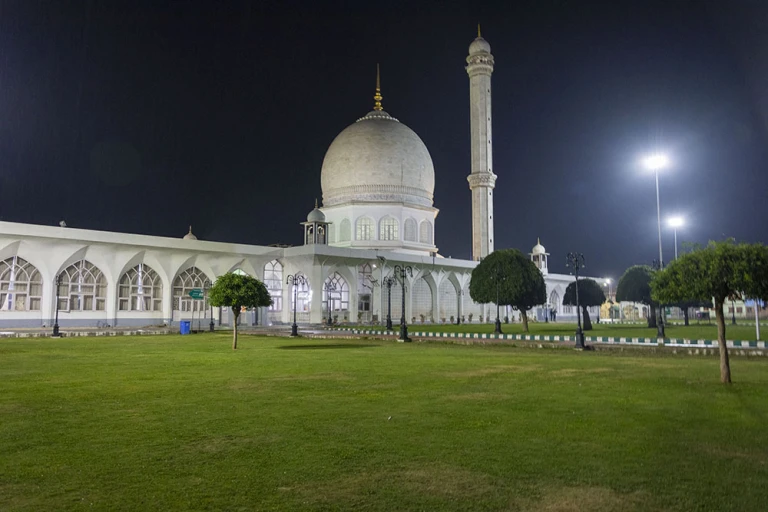 Hazratbal Shrine, Srinagar