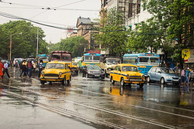 It&#039;s raining in Kolkata!