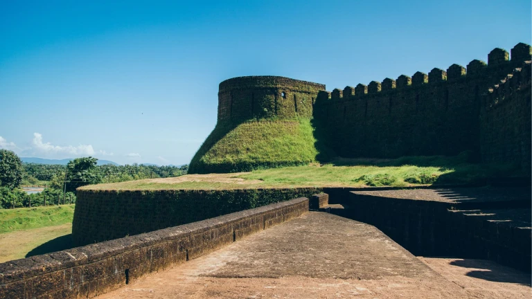 Mirjan Fort and Beach