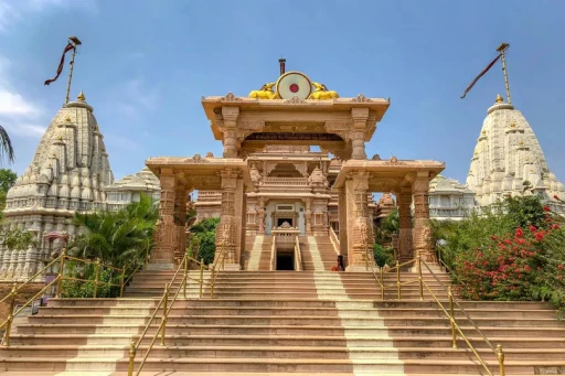 image for article 2 days temple-run itinerary for Maharashtra