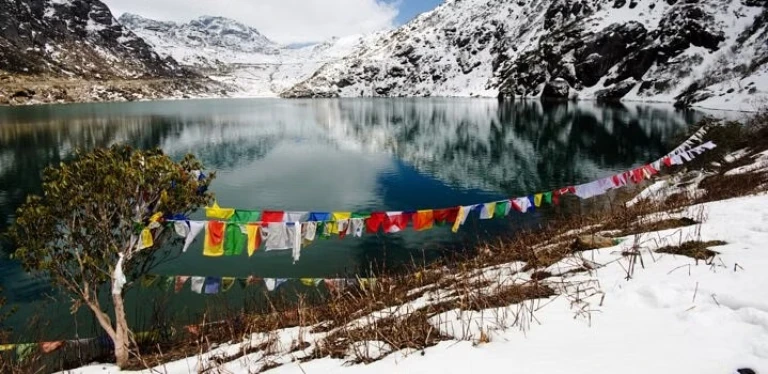 The Pilgrim&#039;s Path of Sanglaphu Lake