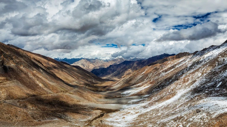 Khardung La Pass, Ladakh