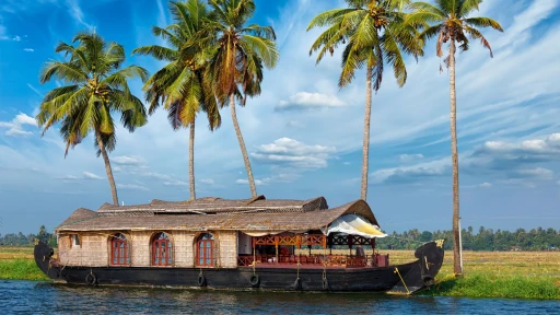 image for article Houseboats in India: What Can You Expect?