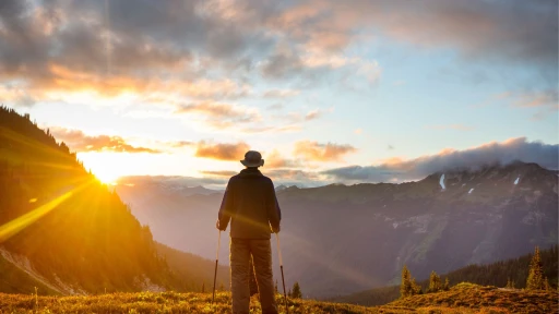 image for article Beginner's Guide to Trekking in India: Backpack Essentials and Packing Tips