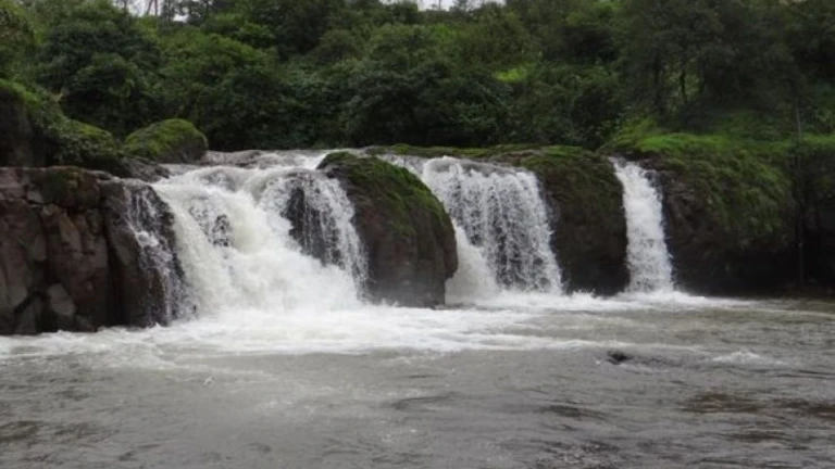 Lingmala Waterfalls