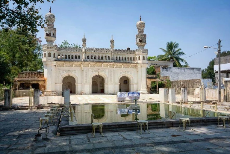 The Paigah Tombs