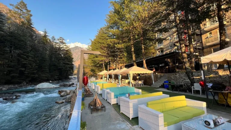 Moksha Riverside Resort &amp; Spa, Kasol