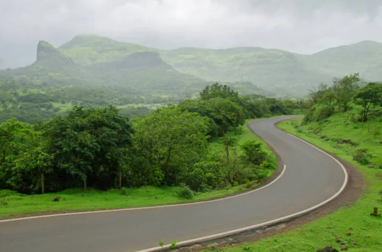 Monsoon road trip in Maharashtra 