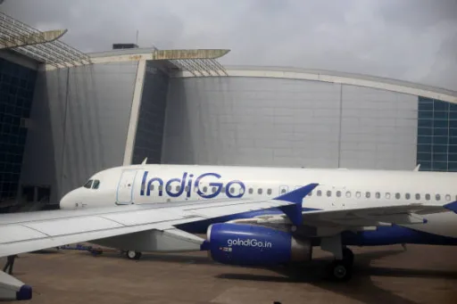 image for article Passenger Travel Standing on Indigo Flight Due to Overbooking