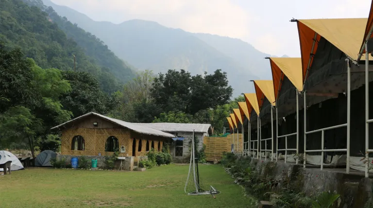 Camp ganga waves 