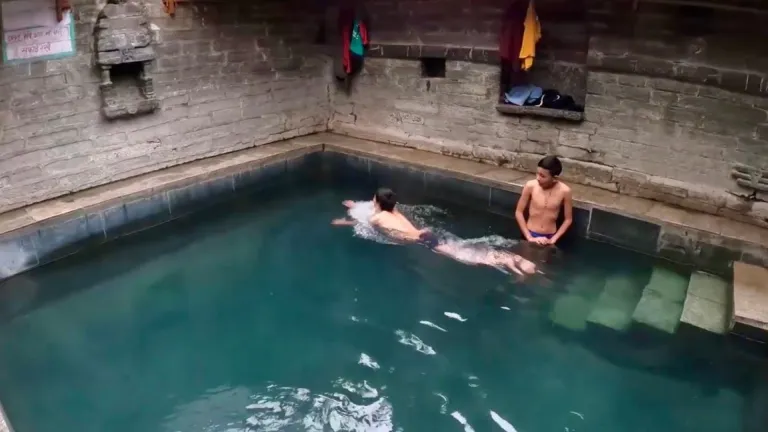 Vashisht Hot Water Springs