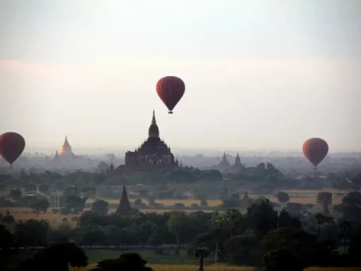 image for article Top 10 Must-Do Activities in Myanmar